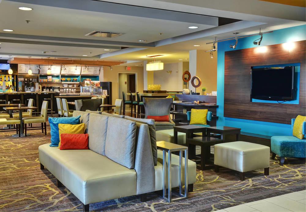 Courtyard By Marriott Indianapolis South Hotel Buitenkant foto