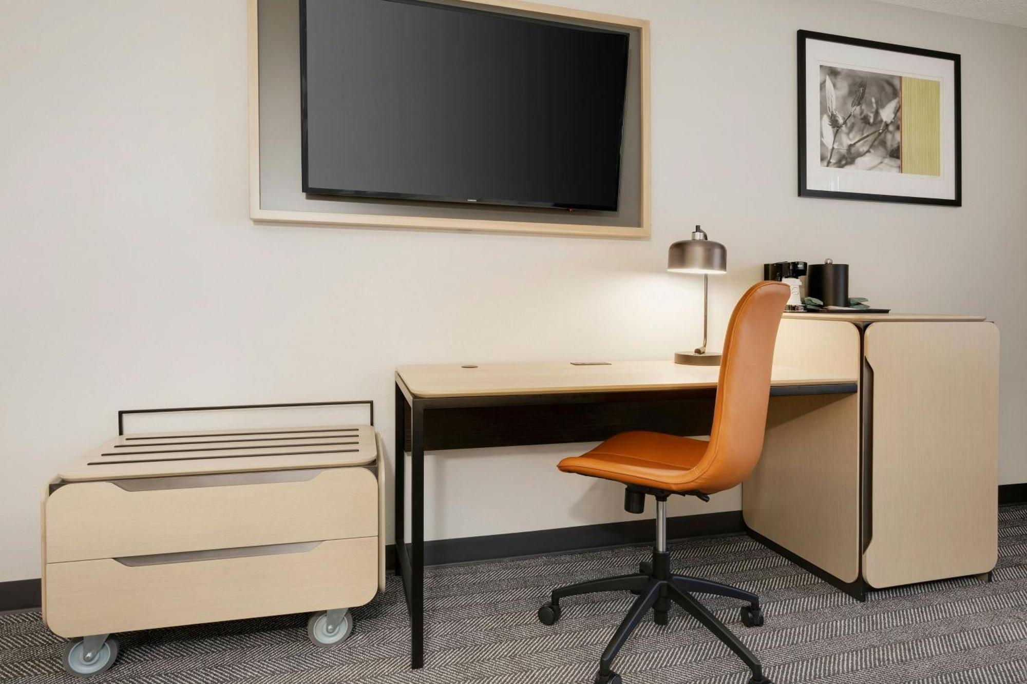 Courtyard By Marriott Indianapolis South Hotel Buitenkant foto